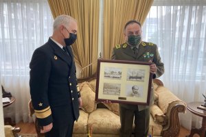 Comandante en Jefe de la Segunda Zona Naval presentó saludos protocolares a Carabineros de la región del Biobío