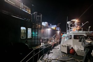 Armada apoyó evacuación médica desde centro de cultivo ubicado en Estero Clemente a Puerto Chacabuco