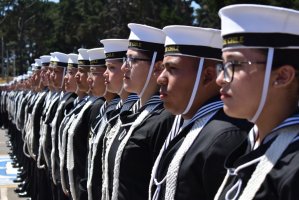 Escuela de Grumetes graduó una nueva promoción de especialistas