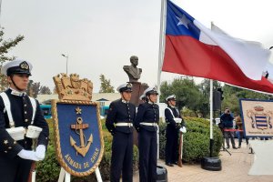 Lo Barnechea y Las Condes conmemoraron las Glorias Navales