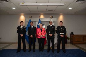 Personal Naval fue condecorado por Ministra de Defensa en Gala Deportiva Ministerial 2024