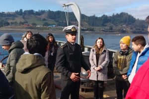 “Escuela Camino de Esperanza” de Puerto Montt visitó Base Naval Chinquihue