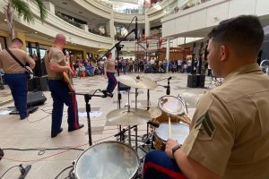 Banda del Cuerpo de Marines ofreció dos conciertos para la comunidad