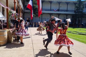 Exitosa jornada de la cuarta versión de la “Muestra Costumbrista” organizada por el Museo Marítimo Nacional 