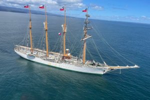 La Armada de Chile invita a la comunidad a acompañar a la “Esmeralda” en su llegada a Valparaíso